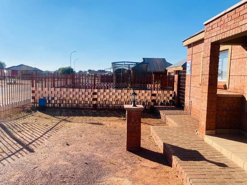 To Let 2 Bedroom Property for Rent in Kathu Northern Cape